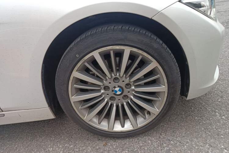 Used BMW 3 Series 2018 320Li Leading Luxury Package
