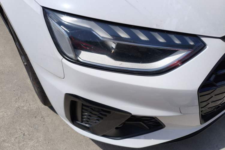 Used Audi A4L 2023 40 TFSI Luxury Dynamic Model Right Front Headlight