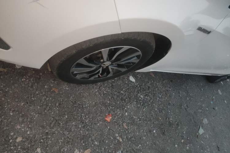 Used Toyota Corolla 2016 Dual-Engine 1.8L E-CVT Leading Edition