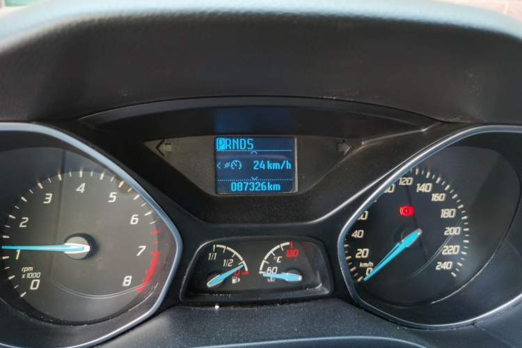 Used Ford Focus 2012 Sedan 1.6L Automatic Fashion Edition Odometer Close Up