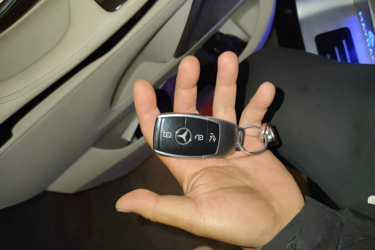 Used Mercedes-Benz V-Class 2018 V250 2.0T Middle East Version
