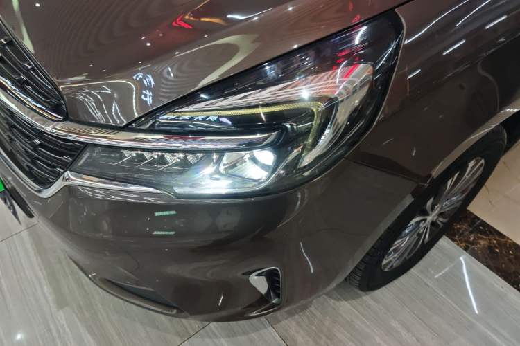 Used Buick GL8 2020 Land Business Class 652T Luxury Model