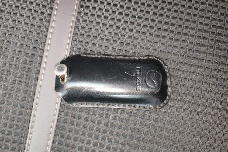 Used Mazda 3 Axela 2017 Sedan 1.5L Automatic Luxury Model Emission Standard China V Interior 1