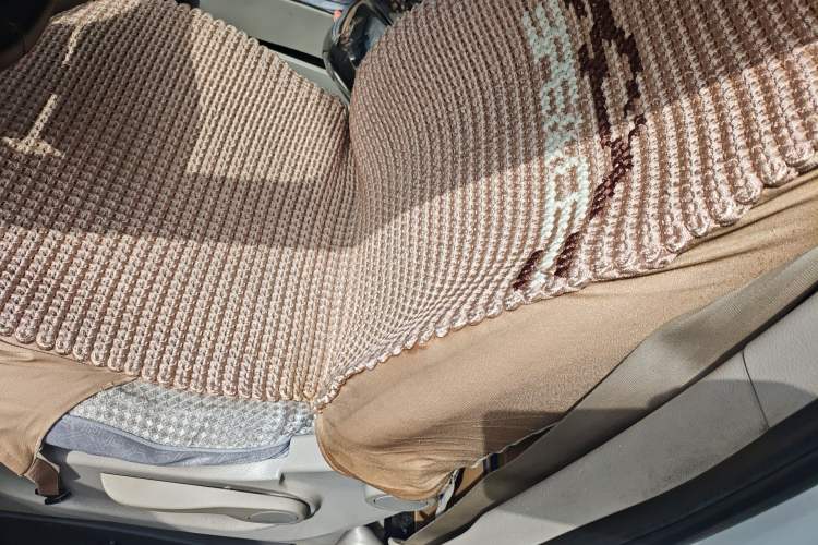 Used SAIC MAXUS G10 2014 2.0T Manual Elite Edition Left Front Seat