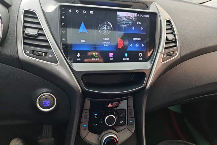 Used Hyundai Elantra (5th Generation / Langdong) 2015 1.6L Manual Leading Model Audio And AC Panel