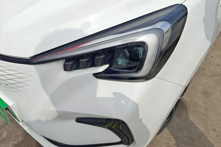 Used CHANGAN Benni E-Star 2022 Qingxin Edition Colorful Model Lithium Iron Phosphate