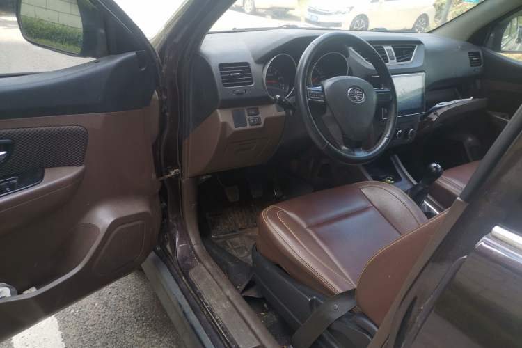 Used FAW Senya S80 2014 1.5L Manual 7-Seater Classic Edition