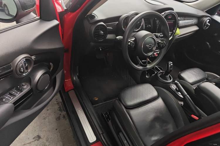 Used MINI 2019 1.5T COOPER Artist Five-Door Edition
