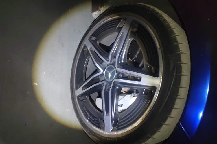 Used Mercedes-Benz CLA AMG 2024 AMG CLA 35 4MATIC Right Front Wheel Hub