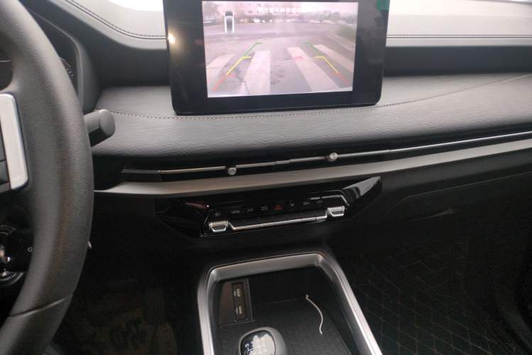 Used Wuling Jiachen 2022 1.5L Manual Comfort Edition
