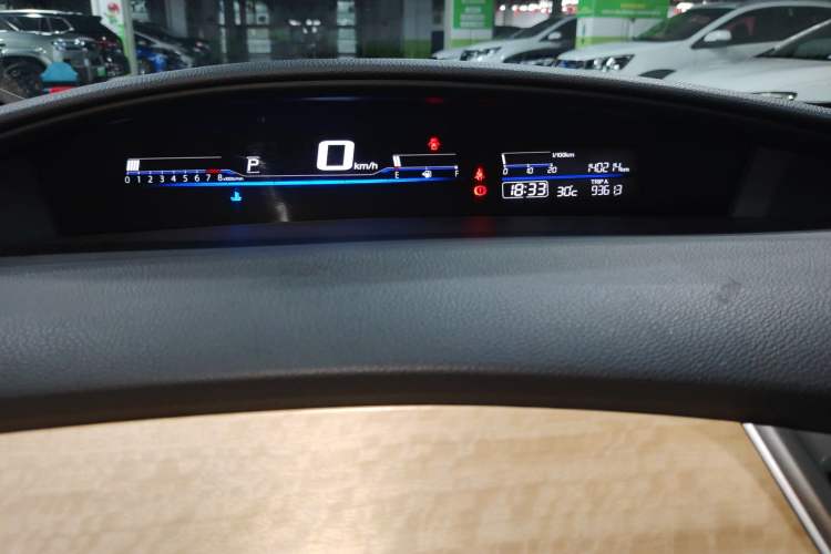 Used Honda Jade 2014 1.8L Automatic Comfort Elite Version 5 Seats Instrument Cluster