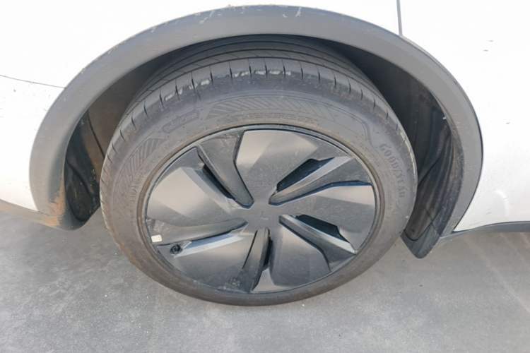 Used Tesla Model Y 2026 Rear-Drive Model