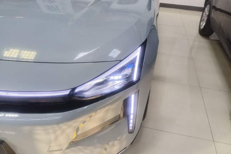 Used Geely Galaxy L6 2023 125km Starship