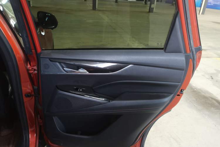 Used SAIC MAXUS D60 2019 1.5T Automatic Luxury Edition 5-seater