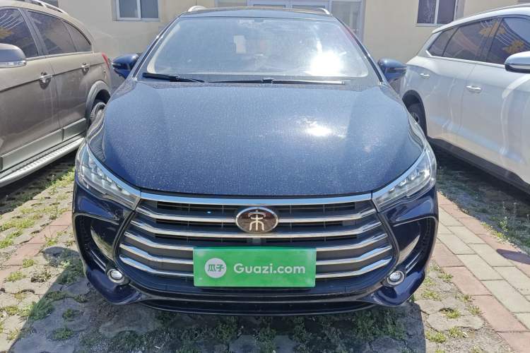 Used BYD Song MAX 2018 1.5T Automatic Smart Connect Elite Model with 6 Seats Front