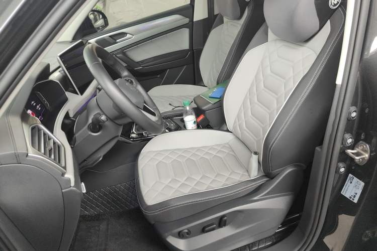 Used Volkswagen Tayron 2023 Revised Version 380TSI All-Wheel Drive R-Line High-Energy Edition Left Front Seat