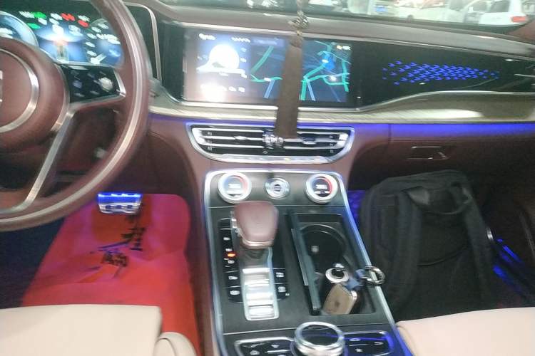 Used Hongqi H9 2022 2.0T Smart Connect Flagship Edition
