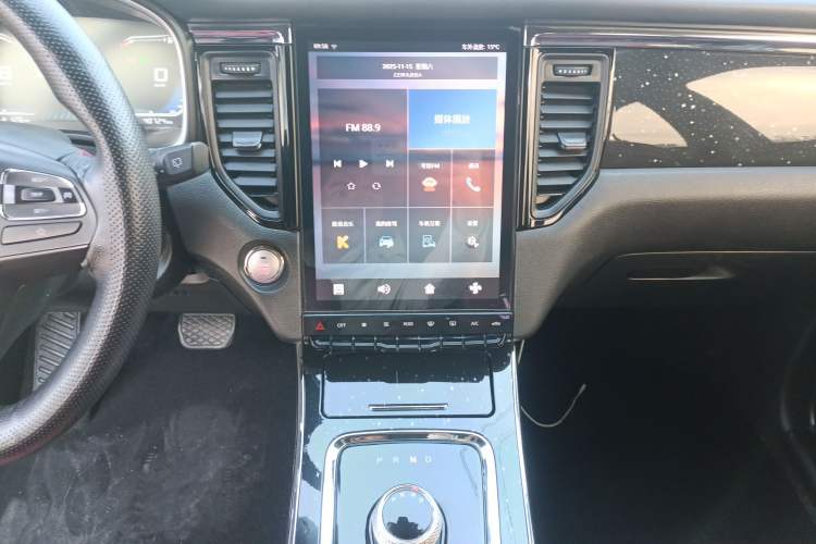 Used SWM G05 2022 PRO 1.5T DCT Luxury Model 7 Seats