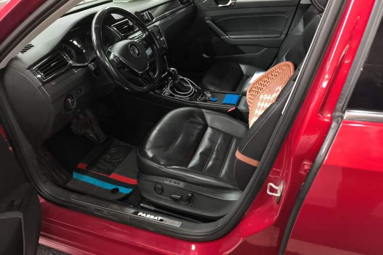 Used Volkswagen Passat 2016 330TSI DSG Prestige Edition Left Front Seat