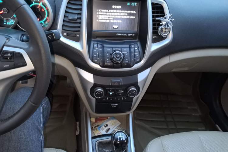 Used CHANGAN Eado 2015 1.6L Manual Junku Model China IV Standard Audio And AC Panel