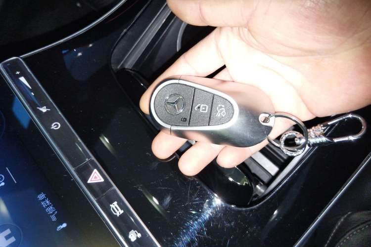 Used Mercedes-Benz C-Class New Energy 2023 C 350 eL Interior 1