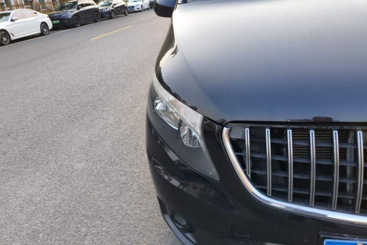 Used Mercedes-Benz Vito 2018 2.0T Elite Version 7 Seats China VI Emission Standard