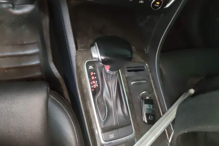 Used Kia K5 2016 1.6T Automatic LUX