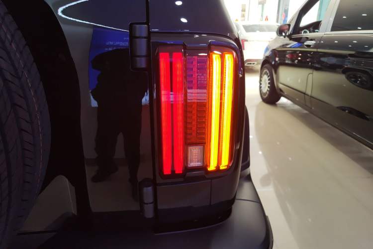 Used Tank 300 2025 2.0T Challenger
