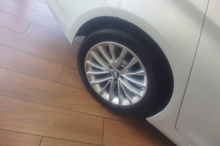 Used BMW 5 Series 2021 525Li Luxury Package
