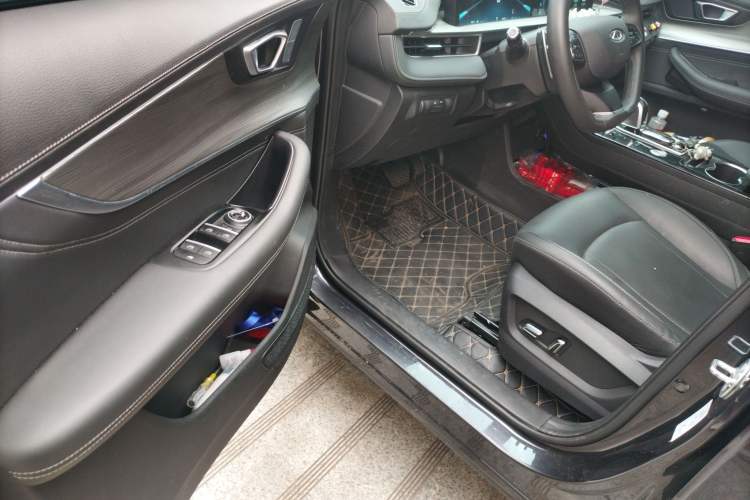 Used Chery Tiggo 8 PLUS 2022 290TGDI DCT Haoting Edition