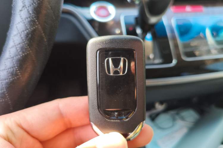 Used Honda Odyssey 2015 Revised Version 2.4L Supreme Edition

