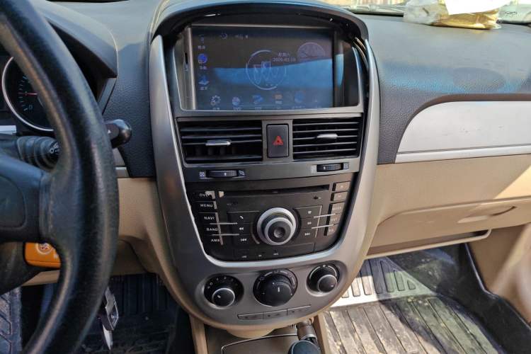 Used Buick Excelle 2013 1.5L Automatic Classic Model
