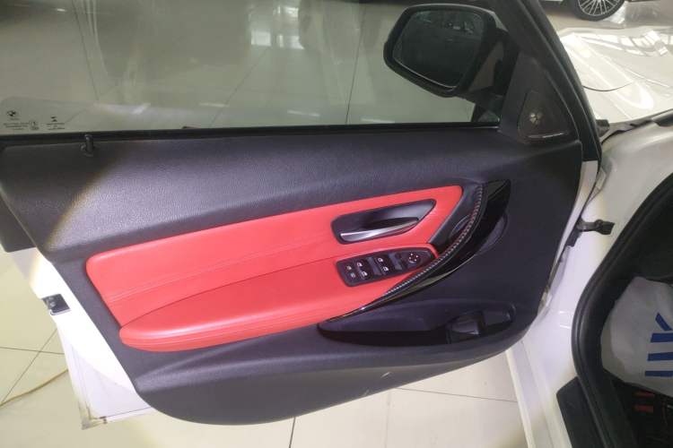 Used BMW 3 Series 2016 316i Fashion Model
