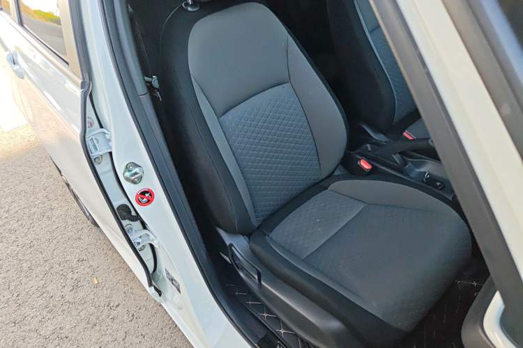 Used Honda Fit 2022 1.5L CVT Trendy Sunroof Edition Right Front Seat