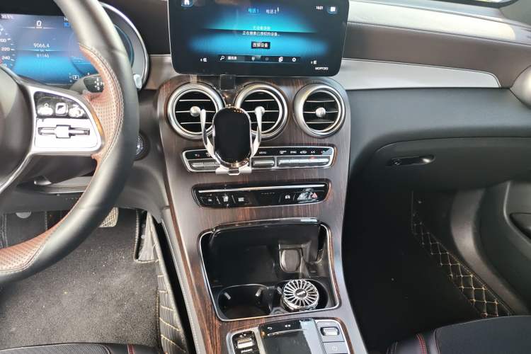 Used Mercedes-Benz GLC 2021 GLC 260 L 4MATIC Dynamic Edition