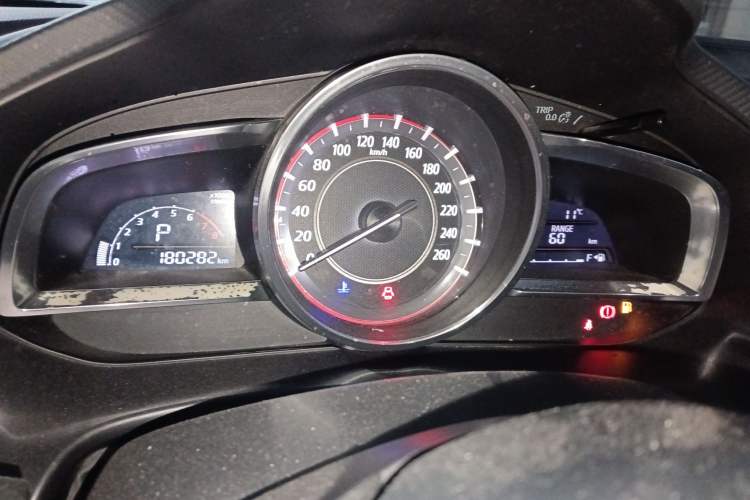 Used Mazda Mazda 3 Axela 2016 Sedan 1.5L Automatic Luxury Model