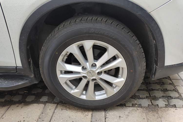 Used Nissan X-Trail 2015 2.0L CVT Comfort MAX Edition 2WD