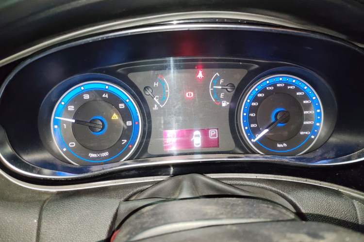 Used Fiat Viaggio 2015 1.4T Automatic Enjoyment Edition Instrument Cluster