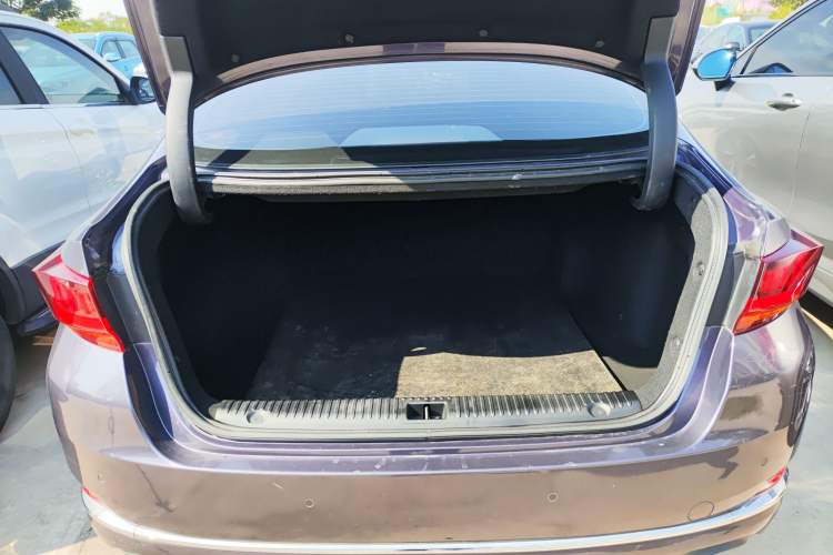 Used BAIC Beijing U7 2019 1.5T CVT Elite Version China VI