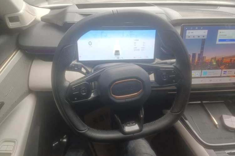 Used Lynk & Co 08 EM-P 2023 245km Ultra-Long Range Halo