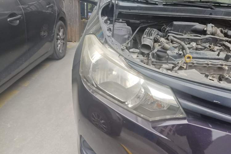 Used Toyota Vios 2014 1.3L Manual Value Edition Right Front Headlight
