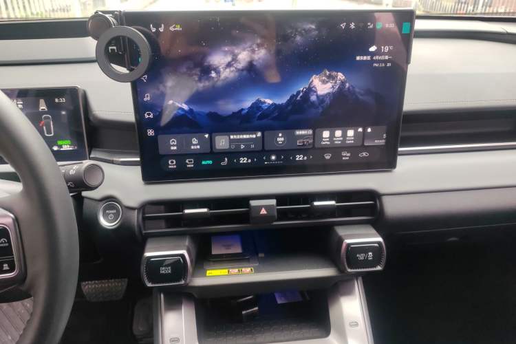 Used Toyota Wildlander 2026 Model 2.0L Smart Electric Hybrid Dual-Engine PRO+