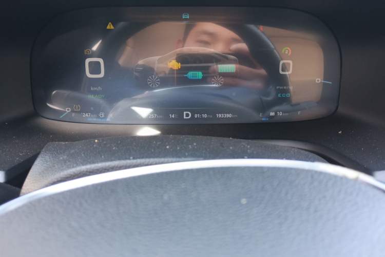 Used Roewe i6 New Energy 2017 45T Hybrid Connect & Smart Enjoyment Edition Odometer Close Up