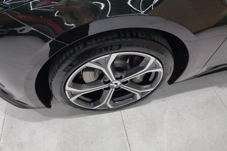 Used Nio ET5T 2024 75kWh Touring Left Front Wheel Hub