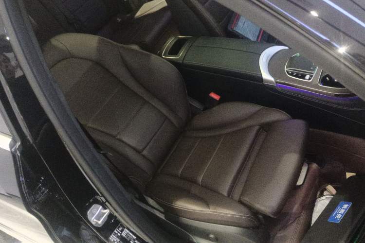 Used Mercedes-Benz GLC 2021 GLC 260 L 4MATIC Luxury Model
