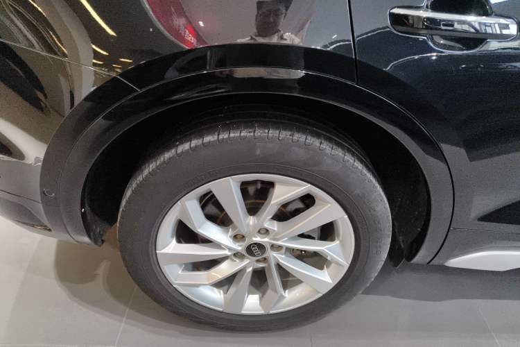 Used Audi Q5L 2022 40T Luxury Dynamic Model
