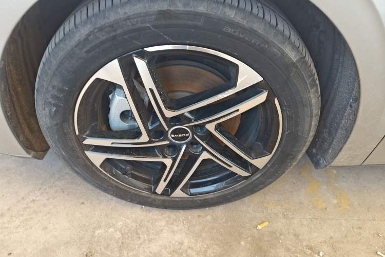 Used Roewe D7 2023 DMH 125km Flagship Edition