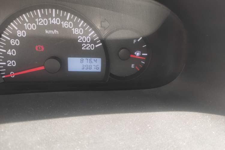 Used Geely Auto Diamond 2013 1.5L Manual Entry-Level Model Odometer Close Up