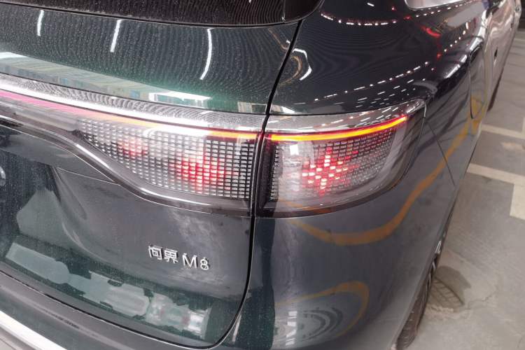 Used Hima AITO M8 2025 Extended-Range Ultra Version 53.4 kWh 6-Seater Edition
