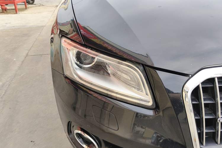 Used Audi Q5 2015 40 TFSI Technology Edition Right Front Headlight